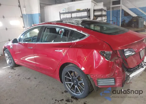 2020 Tesla Model 3 Standard Range Plus Rear-Wheel Drive/Standard Range Rear-Wheel Drive z USA, uszkodzony, nr VIN 5YJ3E1EA0LF705618